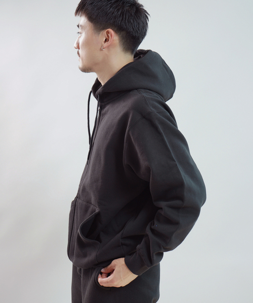 WISM（ウィズム）の「BASEMENT GEAR / ベースメントギア 15oz Garment Dye ZU Hoodie（パーカー・メンズ・ブラウン/ネイビー/ブラック/ライトグレー/ブルー/ピンク・LARGE/X-LARGE/MEDIUM）」の10枚目の写真