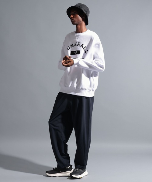 NUMERALS（ヌメラルズ）の「[NUMERALS]ヘビー裏毛ロゴスウェット（スウェット・メンズ・ブラック/カーキ/オフホワイト・MEDIUM/LARGE）」の4枚目の写真