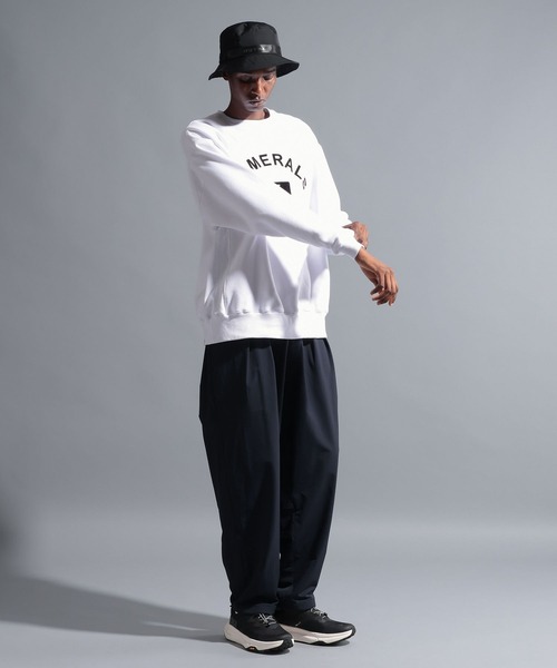 NUMERALS（ヌメラルズ）の「[NUMERALS]ヘビー裏毛ロゴスウェット（スウェット・メンズ・ブラック/カーキ/オフホワイト・MEDIUM/LARGE）」の5枚目の写真