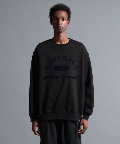 NUMERALS（ヌメラルズ）の「[NUMERALS]ヘビー裏毛ロゴスウェット（スウェット・メンズ・ブラック/カーキ/オフホワイト・MEDIUM/LARGE）」の13枚目の写真