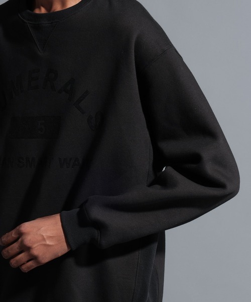 NUMERALS（ヌメラルズ）の「[NUMERALS]ヘビー裏毛ロゴスウェット（スウェット・メンズ・ブラック/カーキ/オフホワイト・MEDIUM/LARGE）」の17枚目の写真