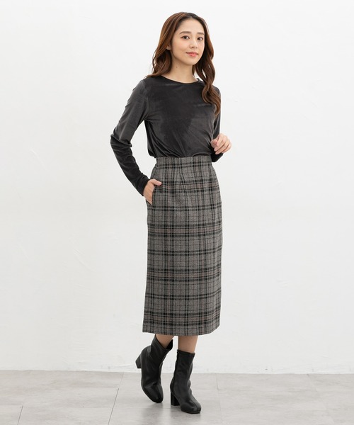 Honeys（ハニーズ）の「ベロアトップス（Tシャツ/カットソー・レディース・ブルー/グレイッシュベージュ/スモークピンク/スミクロ/モカ・L/LL/M/S）」の6枚目の写真