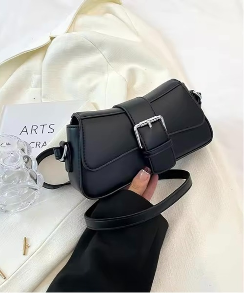 VIBGYOR（ヴィブジョー）の「レディース フェイクレザー ショルダーバッグ(BDS)（ショルダーバッグ・レディース・ブラック・FREE）」の3枚目の写真