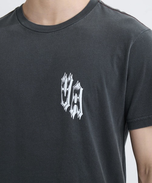 RVCA(ルーカ)の「RVCA メンズ BENJ ALL SEEING SS Tシャツ 【2025年秋冬モデル】/ルーカバックプリント半袖Tシャツ(Tシャツ/カットソー・メンズ・オフホワイト/ブラック系その他・LARGE/SMALL/MEDIUM/X-LARGE)」の4枚目の写真