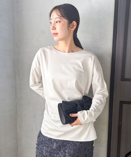 LAUTREAMONT(ロートレアモン)の「【WEB限定】汗じみ防止スムースロングTシャツ ≪洗える/接触冷感≫(Tシャツ/カットソー・レディース・チャコールグレー/ブラック/キャメル/レッド/ベージュ/ホワイト・7号/9号/11号)」の11枚目の写真