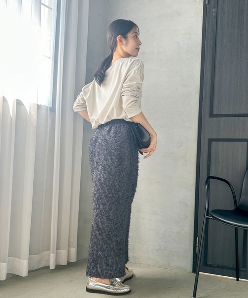 LAUTREAMONT(ロートレアモン)の「【WEB限定】汗じみ防止スムースロングTシャツ ≪洗える/接触冷感≫(Tシャツ/カットソー・レディース・チャコールグレー/ブラック/キャメル/レッド/ベージュ/ホワイト・7号/9号/11号)」の12枚目の写真