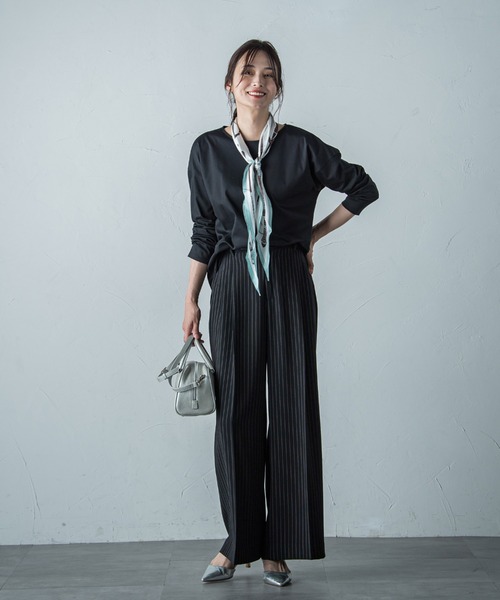 LAUTREAMONT(ロートレアモン)の「【WEB限定】汗じみ防止スムースロングTシャツ ≪洗える/接触冷感≫(Tシャツ/カットソー・レディース・チャコールグレー/ブラック/キャメル/レッド/ベージュ/ホワイト・7号/9号/11号)」の19枚目の写真