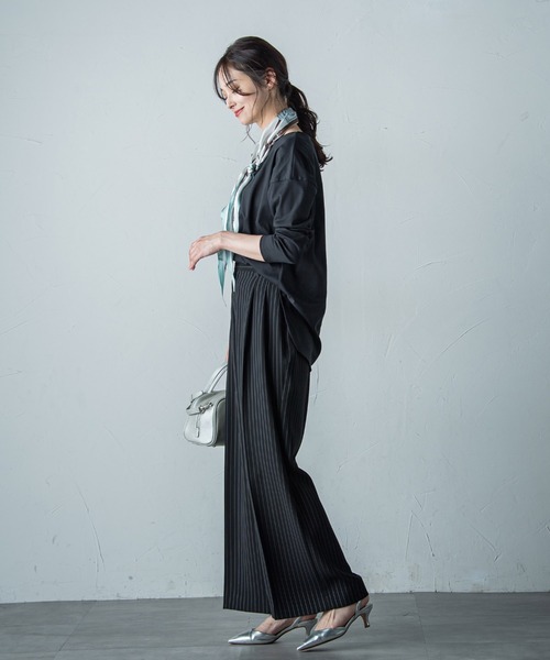 LAUTREAMONT(ロートレアモン)の「【WEB限定】汗じみ防止スムースロングTシャツ ≪洗える/接触冷感≫(Tシャツ/カットソー・レディース・チャコールグレー/ブラック/キャメル/レッド/ベージュ/ホワイト・7号/9号/11号)」の20枚目の写真