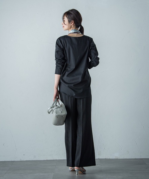 LAUTREAMONT(ロートレアモン)の「【WEB限定】汗じみ防止スムースロングTシャツ ≪洗える/接触冷感≫(Tシャツ/カットソー・レディース・チャコールグレー/ブラック/キャメル/レッド/ベージュ/ホワイト・7号/9号/11号)」の21枚目の写真