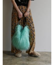 Cheek（チーク）の「【cheek/チーク】monster one shoulder/ファーバッグ/ショルダーバッグ/ユニセックス【WEB限定】（ショルダーバッグ）」