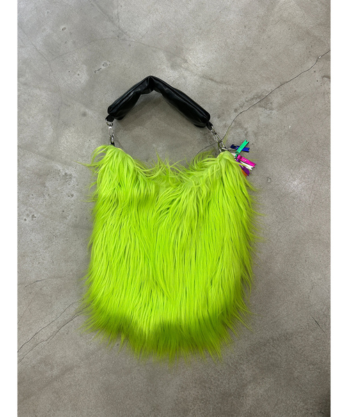 Cheek(チーク)の「【cheek/チーク】monster one shoulder/ファーバッグ/ショルダーバッグ/ユニセックス【WEB限定】(ショルダーバッグ・メンズ・サックスブルー/イエロー/パープル/ピンク・フリー)」の16枚目の写真