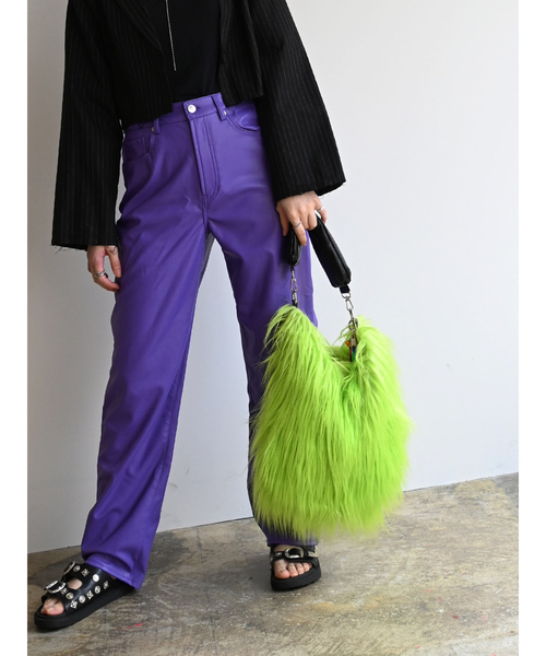 Cheek(チーク)の「【cheek/チーク】monster one shoulder/ファーバッグ/ショルダーバッグ/ユニセックス【WEB限定】(ショルダーバッグ・メンズ・サックスブルー/イエロー/パープル/ピンク・フリー)」の21枚目の写真