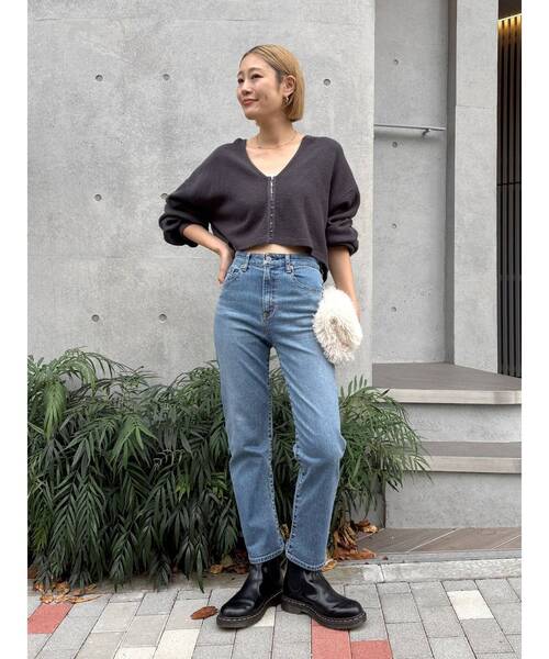 Ungrid(アングリッド)の「【WEB限定】ストレッチテーパードデニム(デニムパンツ・レディース・ブルー・25inch/24inch/26inch)」の5枚目の写真