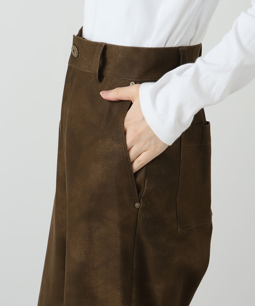 Uhr（ウーア）の「【Uhr/ウーア】 Fake Suede Pants：パンツ（スラックス・レディース・ブラウン・36）」の4枚目の写真