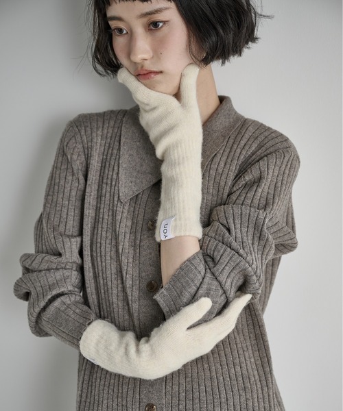 THE YOn(ザヨン)の「フィンガーホールロングカフグローブ(手袋・レディース・グレー/アイボリー/イエロー/ミント・FREE)」の21枚目の写真