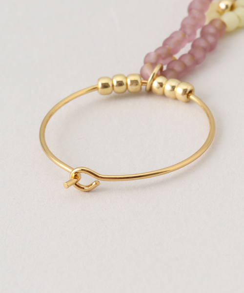 ANNI LU（アニールー）の「ANNI LU PETALS HOOP EARRINGS ORCHID SMOK：ピアス（ピアス（両耳用）・レディース・ベージュ・FREE）」の2枚目の写真