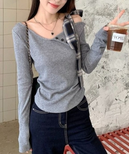 Sibra（シブラ）の「チェックリボン付きアシンメトリーネックリブトップス（Tシャツ/カットソー・レディース・ブラック/グレー・M）」の9枚目の写真