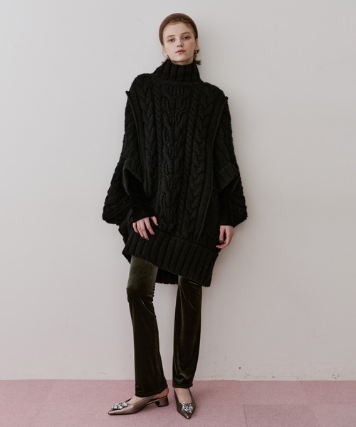 LA BELLE ETUDE(ラベルエチュード)の「ケイブルBIGニットワンピース(ワンピース・レディース・グリーン/ホワイト/グレー/ブラック・FREE)」の2枚目の写真