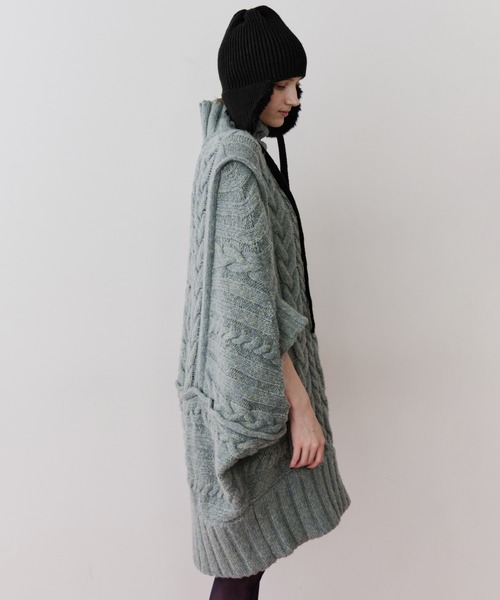 LA BELLE ETUDE(ラベルエチュード)の「ケイブルBIGニットワンピース(ワンピース・レディース・グリーン/ホワイト/グレー/ブラック・FREE)」の8枚目の写真
