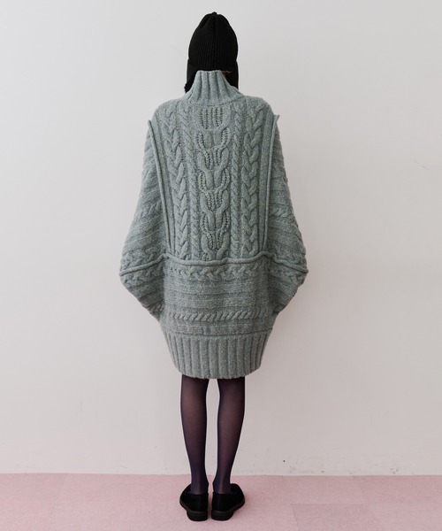 LA BELLE ETUDE(ラベルエチュード)の「ケイブルBIGニットワンピース(ワンピース・レディース・グリーン/ホワイト/グレー/ブラック・FREE)」の12枚目の写真