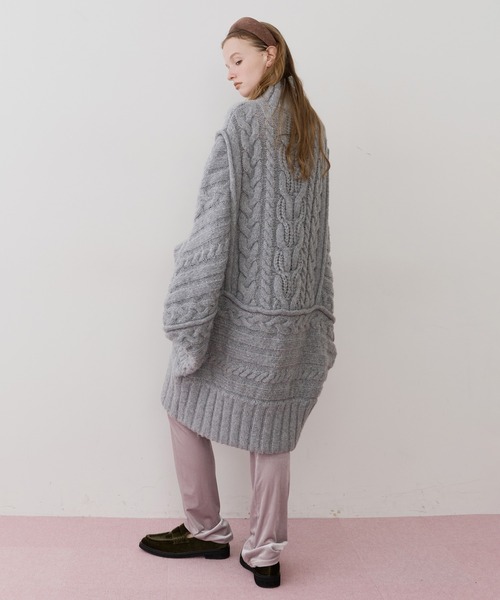 LA BELLE ETUDE(ラベルエチュード)の「ケイブルBIGニットワンピース(ワンピース・レディース・グリーン/ホワイト/グレー/ブラック・FREE)」の22枚目の写真