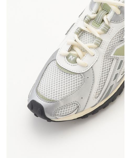 NEW BALANCE(ニューバランス)の「【New Balance】U204L(スニーカー・レディース・ホワイト・23/24/24.5/23.5/25)」の5枚目の写真