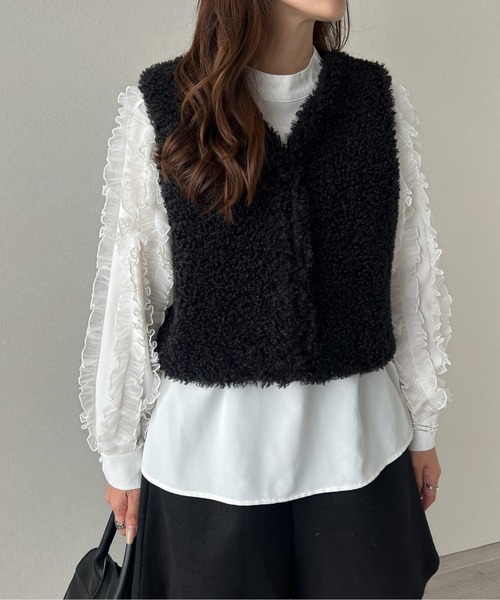 CURA CLOSET（キュラ クローゼット）の「【loverara.loverara select】フェイク ボアベスト（ベスト・レディース・ブラック/ブラウン/チャコール/ベージュ・フリー）」の20枚目の写真