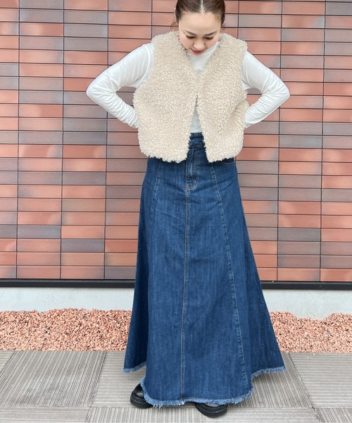 CURA CLOSET（キュラ クローゼット）の「【loverara.loverara select】フェイク ボアベスト（ベスト・レディース・ブラック/ブラウン/チャコール/ベージュ・フリー）」の12枚目の写真