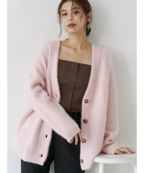 TONAL（トーナル）の「PREMIUM FOX×CASHMERE Vネックカーディガン（カーディガン/ボレロ・レディース・オフホワイト/グレー/ライトブルー/ピンク/ベージュ・MEDIUM）」の14枚目の写真