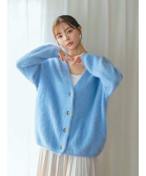 TONAL（トーナル）の「PREMIUM FOX×CASHMERE Vネックカーディガン（カーディガン/ボレロ・レディース・オフホワイト/グレー/ライトブルー/ピンク/ベージュ・MEDIUM）」の15枚目の写真