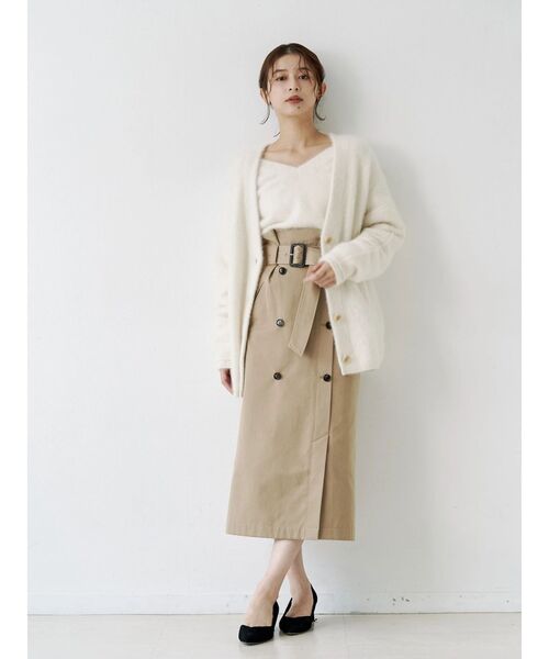 TONAL（トーナル）の「PREMIUM FOX×CASHMERE Vネックカーディガン（カーディガン/ボレロ・レディース・オフホワイト/グレー/ライトブルー/ピンク/ベージュ・MEDIUM）」の20枚目の写真