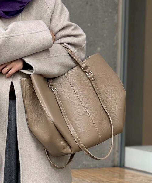 NOLLEY’S（ノーリーズ）の「2wayハンドルトートバッグ（トートバッグ・レディース・ベージュ/ブラック・FREE）」の3枚目の写真