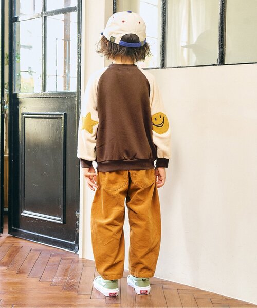 F.O.KIDS（エフオーキッズ）の「【ジュニア対応】エルボーパッチラグラントレーナー（スウェット・キッズ・ブラウン/アイボリー/グレー/オレンジ・140/130/120/110/100/90/80）」の6枚目の写真