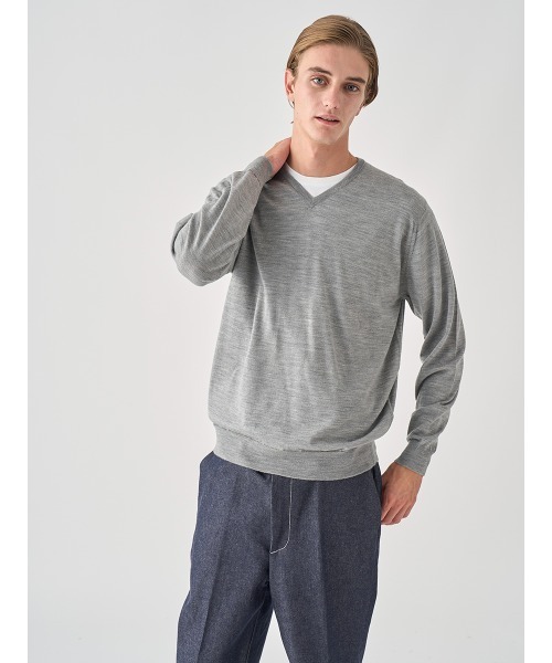 Vネック長袖ニットプルオーバー（ニット/セーター）｜JOHN SMEDLEY