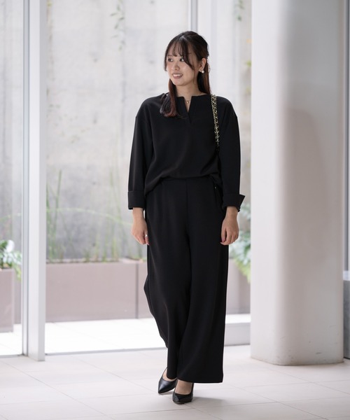 STRAWBERRY-FIELDS（ストロベリーフィールズ）の「サンディーカットJZ_（パンツドレス・レディース・ブラック/オフホワイト/グレイッシュベージュ・2）」の2枚目の写真