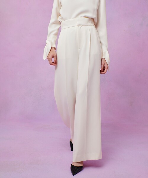 LOULOU WILLOUGHBY（ルルウィルビー）の「【LOULOU WILLOUGHBY】ダブルクロスハイウエストサロペットパンツ（その他パンツ・レディース・ブラック/オフホワイト/ピンク・1/2）」の4枚目の写真