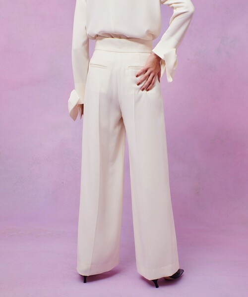 LOULOU WILLOUGHBY（ルルウィルビー）の「【LOULOU WILLOUGHBY】ダブルクロスハイウエストサロペットパンツ（その他パンツ・レディース・ブラック/オフホワイト/ピンク・1/2）」の6枚目の写真