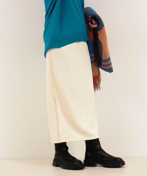 fredy couleur（フレディクルール）の「シアーベロアサイドライン切替タイトスカート（スカート・レディース・ブラウン/ブラック/アイボリー・38）」の14枚目の写真