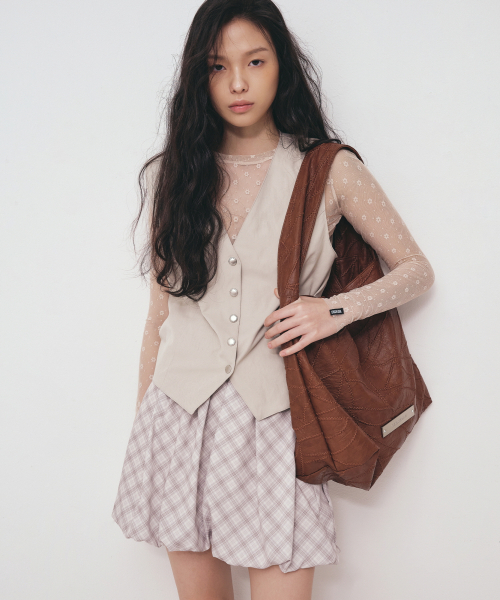 NICK&NICOLE（ニックアンドニコール）の「MASH FLOWER PATTERN TOP_BEIGE（Tシャツ/カットソー・レディース・その他・MEDIUM/LARGE）」の4枚目の写真