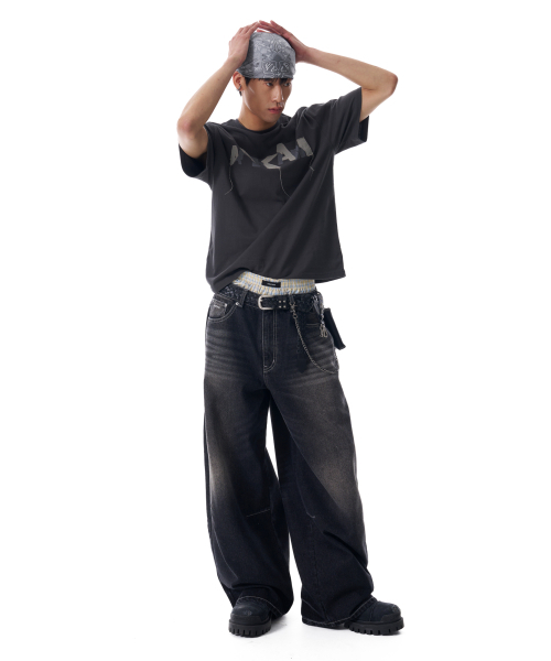 AAKAM（アーカム）の「Embossing Logo Denim Pants (Black)（デニムパンツ・レディース・その他・2/1）」の10枚目の写真