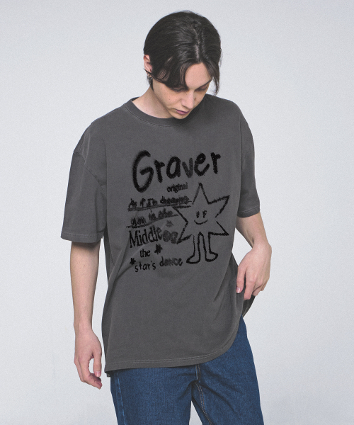 GRAVER（グレーバー）の「[ユニセックス]スターダンスピグメント半袖Tシャツ_ブラックチャコール（Tシャツ/カットソー・レディース・チャコール・SMALL/MEDIUM/LARGE/X-LARGE）」の2枚目の写真