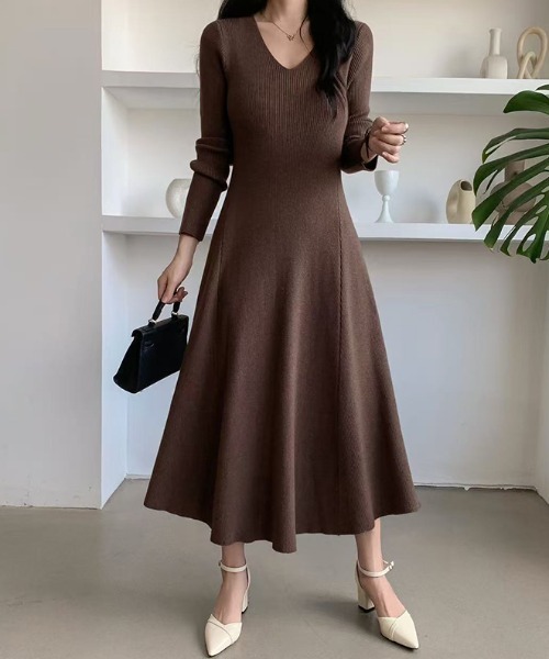 セール】一枚で完成する、上品ニットワンピ フレアニットワンピース v