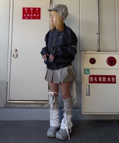 Never mind the XU（ネバーマインドザエックスユー）の「【Never mind the XU】fur cap / 【ネバーマインド ザ エックスユー】ファーキャップ（キャップ・メンズ・ベージュ・ONE SIZE）」の5枚目の写真