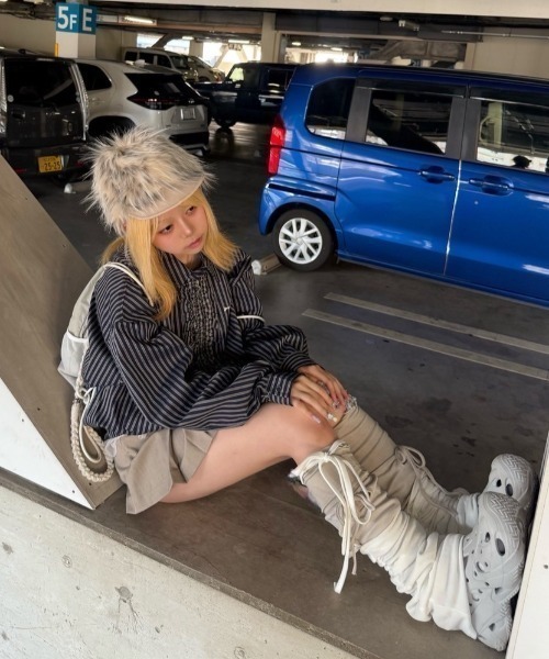 Never mind the XU（ネバーマインドザエックスユー）の「【Never mind the XU】fur cap / 【ネバーマインド ザ エックスユー】ファーキャップ（キャップ・メンズ・ベージュ・ONE SIZE）」の2枚目の写真