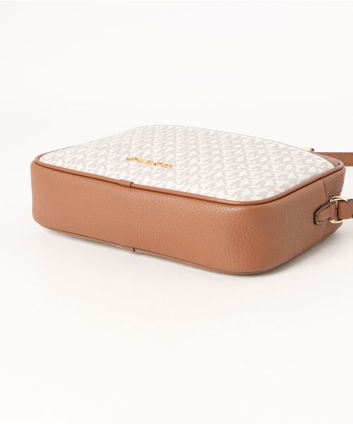 MICHAEL KORS(マイケルコース)の「JET SET TRAVEL LG CAMERA XBODY クロスボディ(ショルダーバッグ・レディース・ホワイト系・FREE)」の3枚目の写真