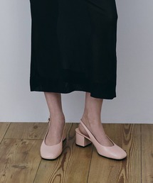 Danni ダニー パテントブロックヒール スリングバックパンプス