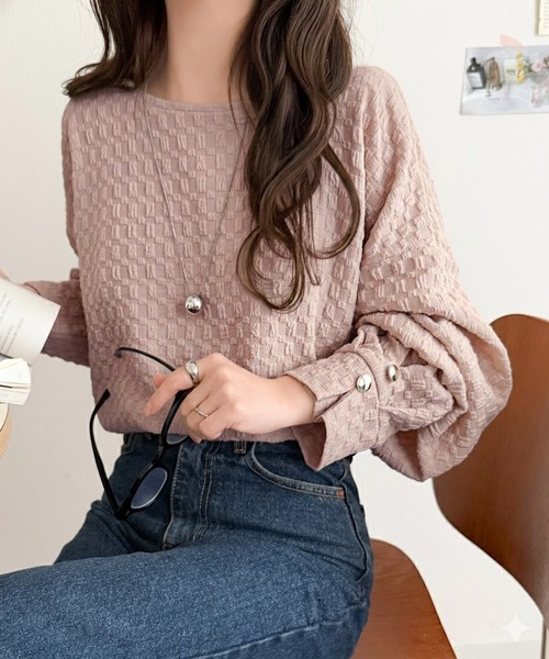 classicalelf(クラシカルエルフ)の「ゆるっとオトナのこなれ感。フクレジャガードプルオーバー(長袖)(Tシャツ/カットソー・レディース・ブラック/グレイッシュベージュ/アイボリー/ピンク・LARGE/MEDIUM/SMALL/X-LARGE)」の4枚目の写真