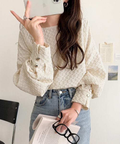classicalelf(クラシカルエルフ)の「ゆるっとオトナのこなれ感。フクレジャガードプルオーバー(長袖)(Tシャツ/カットソー・レディース・ブラック/グレイッシュベージュ/アイボリー/ピンク・LARGE/MEDIUM/SMALL/X-LARGE)」の2枚目の写真