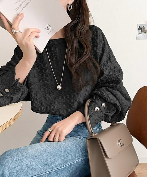 classicalelf(クラシカルエルフ)の「ゆるっとオトナのこなれ感。フクレジャガードプルオーバー(長袖)(Tシャツ/カットソー・レディース・ブラック/グレイッシュベージュ/アイボリー/ピンク・LARGE/MEDIUM/SMALL/X-LARGE)」の3枚目の写真