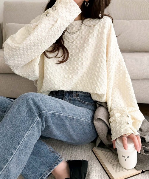 classicalelf(クラシカルエルフ)の「ゆるっとオトナのこなれ感。フクレジャガードプルオーバー(長袖)(Tシャツ/カットソー・レディース・ブラック/グレイッシュベージュ/アイボリー/ピンク・LARGE/MEDIUM/SMALL/X-LARGE)」の5枚目の写真